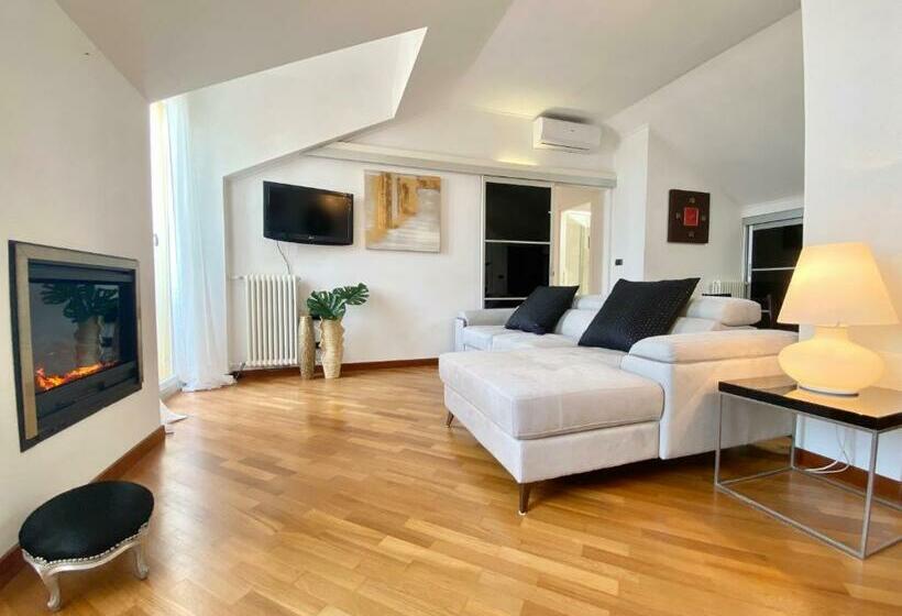 Casaviva   Central Seaview Penthouse In Camogli