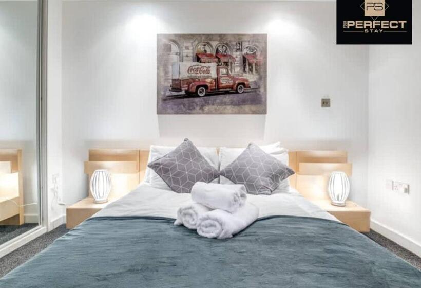 Emerald Suite By Your Perfect Stay Short Lets In New Build Central Birmingham