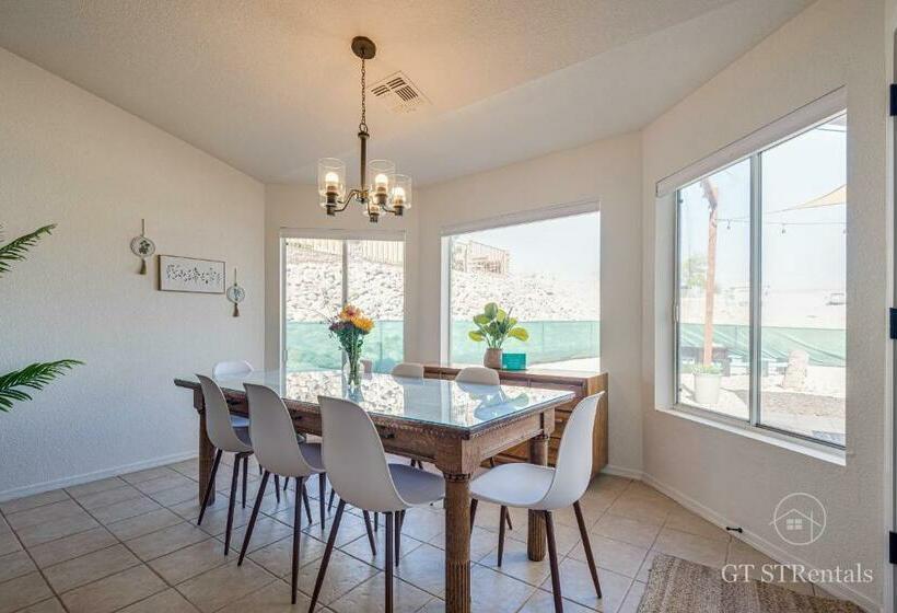 Freshwater Fun   Pet & Family Friendly With Great Location!