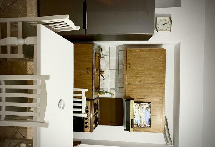 Honey Apartment Near Port Of Saranda