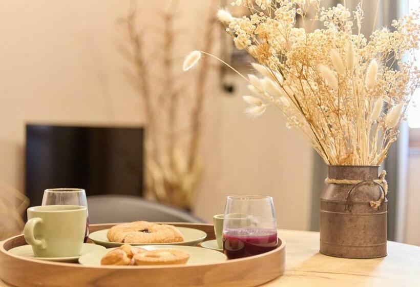 Industrial Apartment In The Heart Of San Miniato