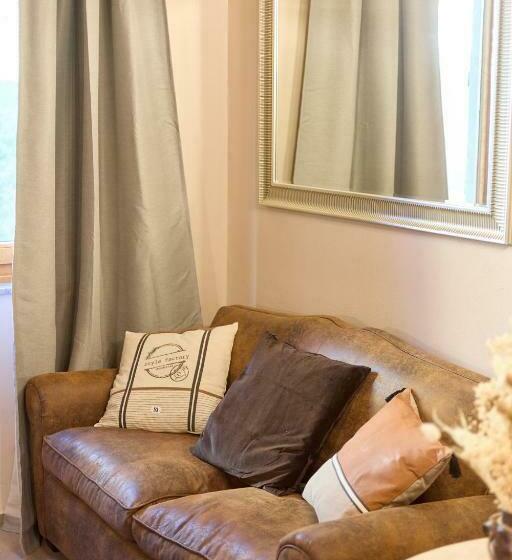 Industrial Apartment In The Heart Of San Miniato