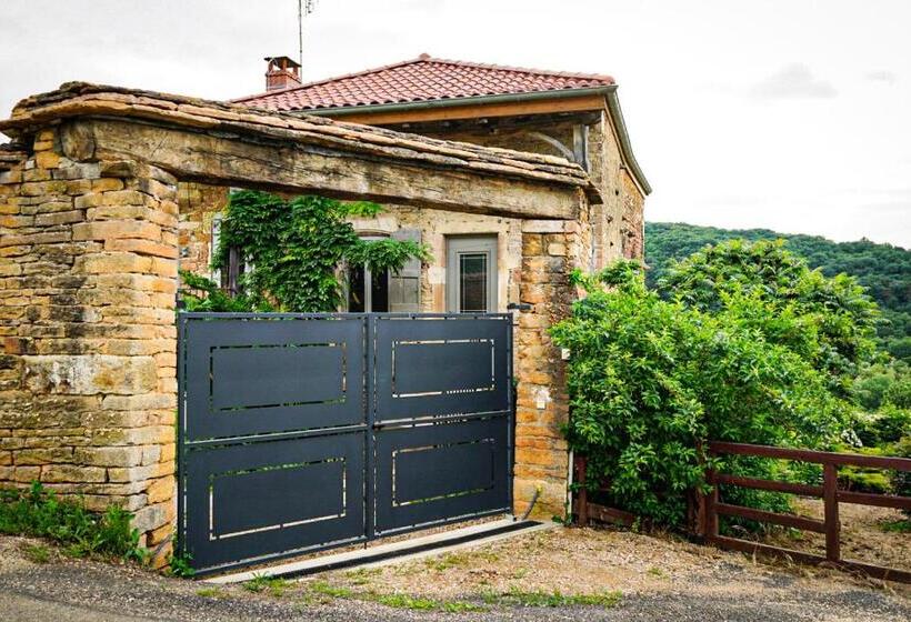 Le Clos Des Pierres Rouges
