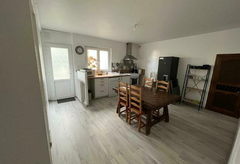 Logement Neuf En Face De La Forêt. Accès Cour