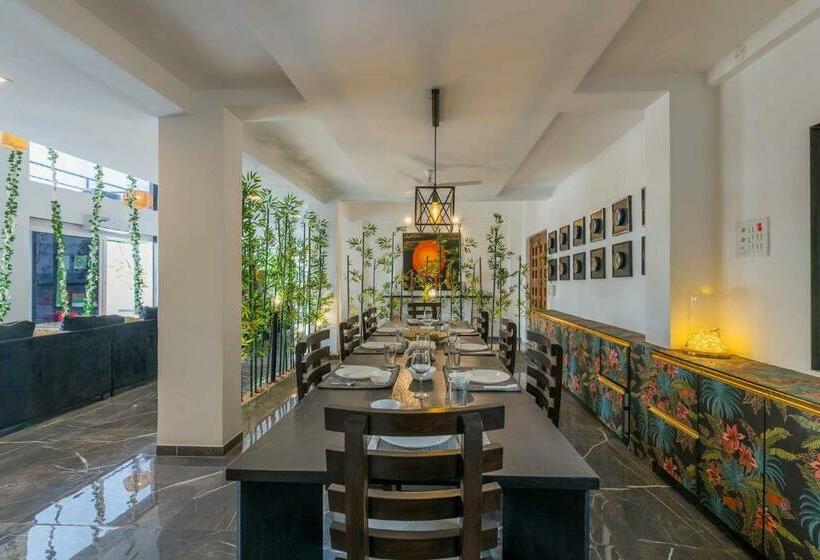 Stayvista S Vine & Splash   Riverside Villa With An Infinity Pool And Indoor Games