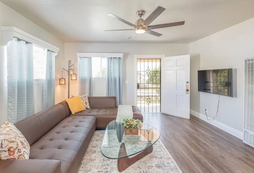 Stylish & Charming 15min To Downtown La