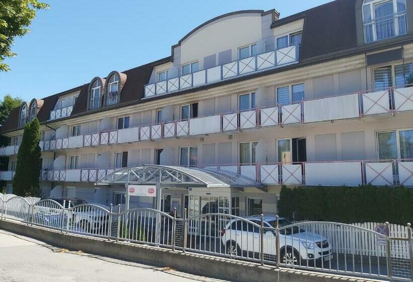 Stylish Warm Apartment