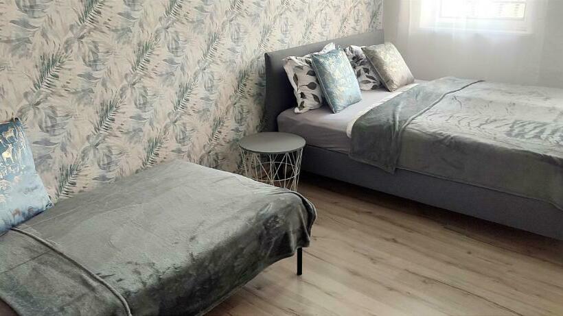 Apartmán Maxi Café Princ Pod Hradem Klima, Wifi