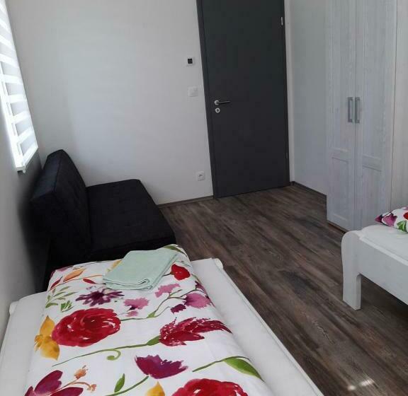 Ubytování Valentovi