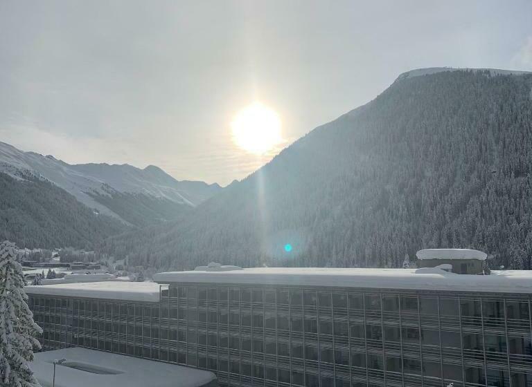 Wef 2025 Ferienwohnung, 1min Von Kongresshaus