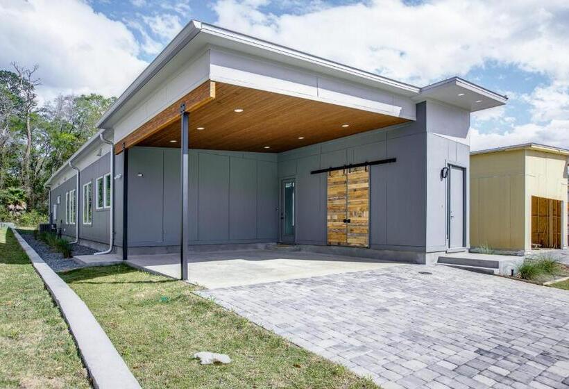 Brand New Luxurious Home