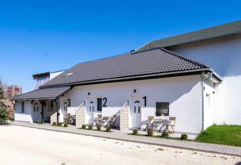 Chesscom Apartments