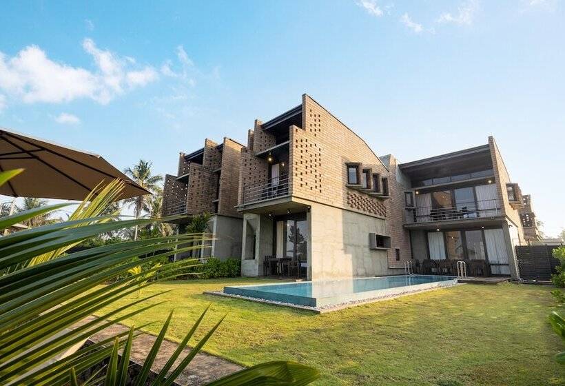 Inidi Leisure Luxury Villas