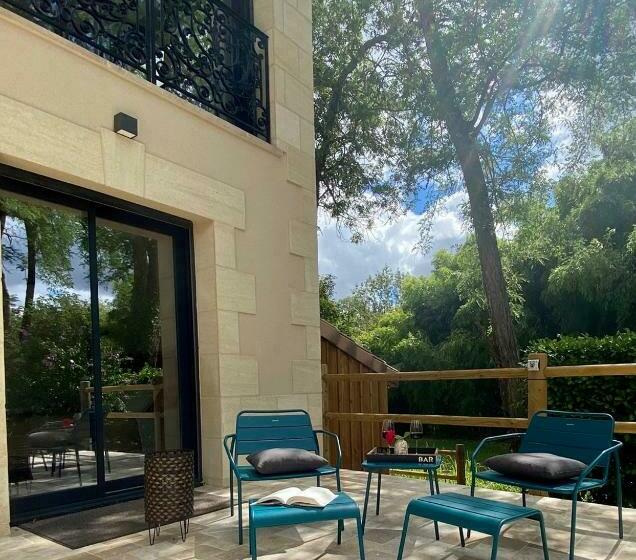 La Maison L Eperon, Stylish 5 Star Villa Surrounded By Vineyard Near Saint Emilion