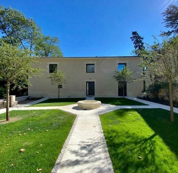 La Maison L Eperon, Stylish 5 Star Villa Surrounded By Vineyard Near Saint Emilion