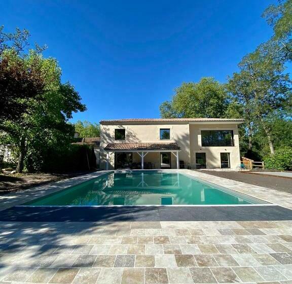 La Maison L Eperon, Stylish 5 Star Villa Surrounded By Vineyard Near Saint Emilion