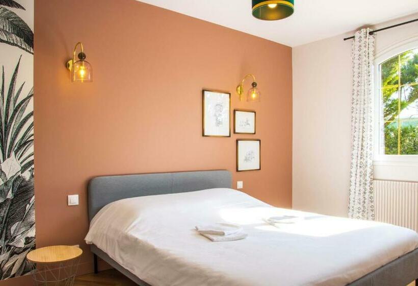 La Pergola   Superbe Maison Au Futuroscope !