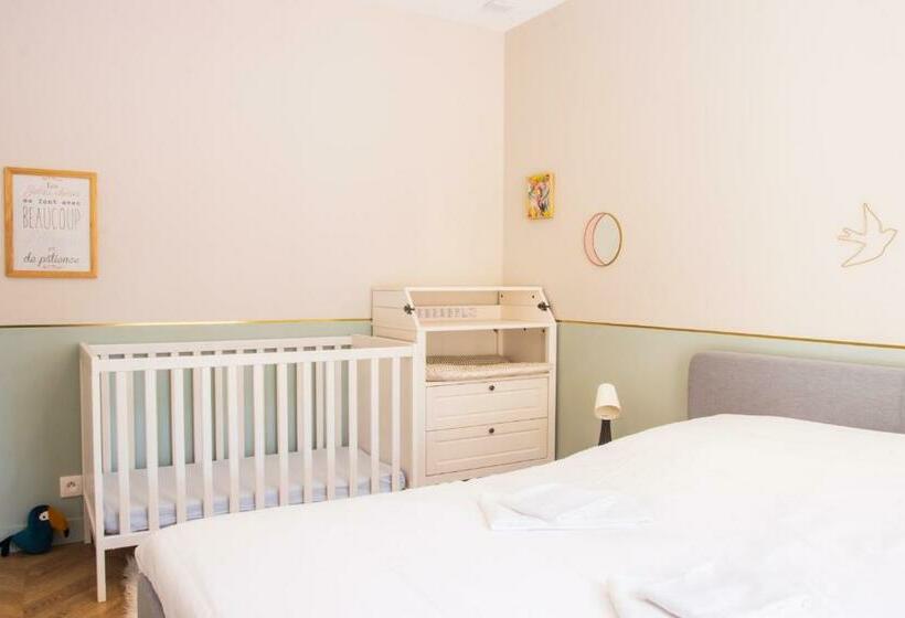 La Pergola   Superbe Maison Au Futuroscope !