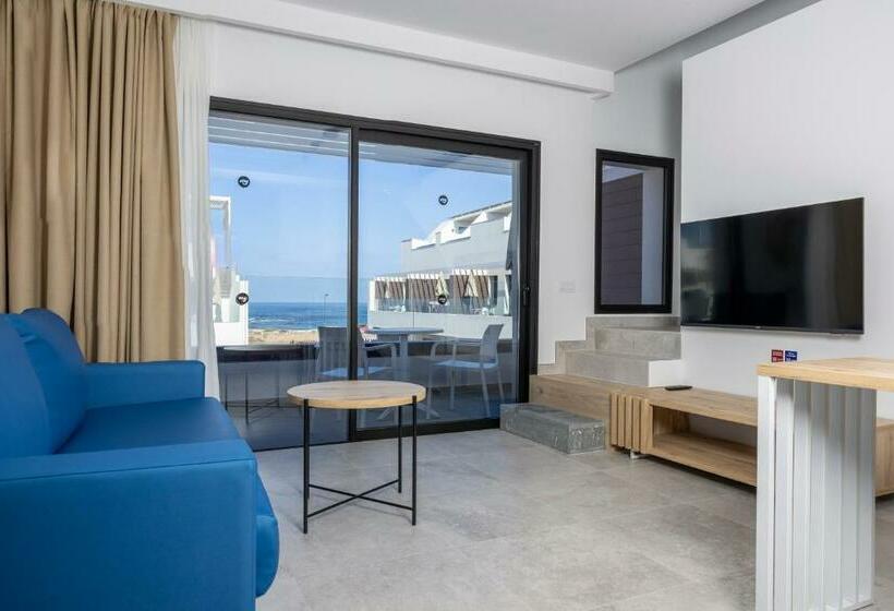 Esmeralda Cotillo Homes By Livvo