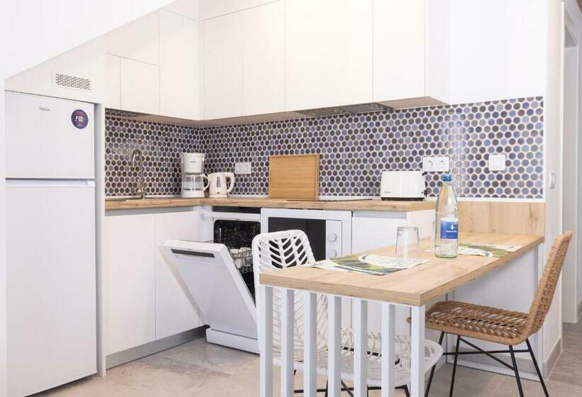 Esmeralda Cotillo Homes By Livvo