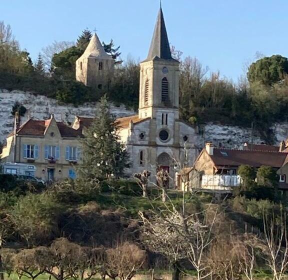 Maison Calme Et Fonctionnelle