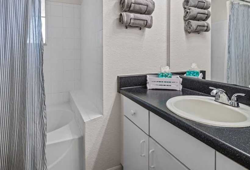 Renu At Jacksonville