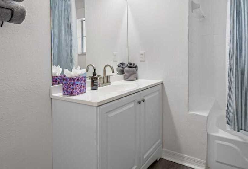 Renu At Jacksonville