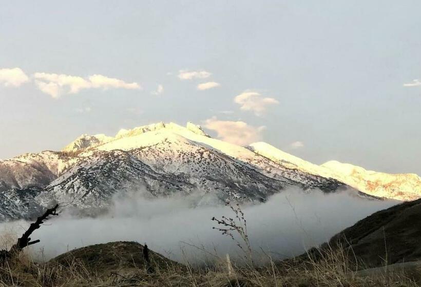 Stay & Play In The Little Switzerland Of Utah!!!