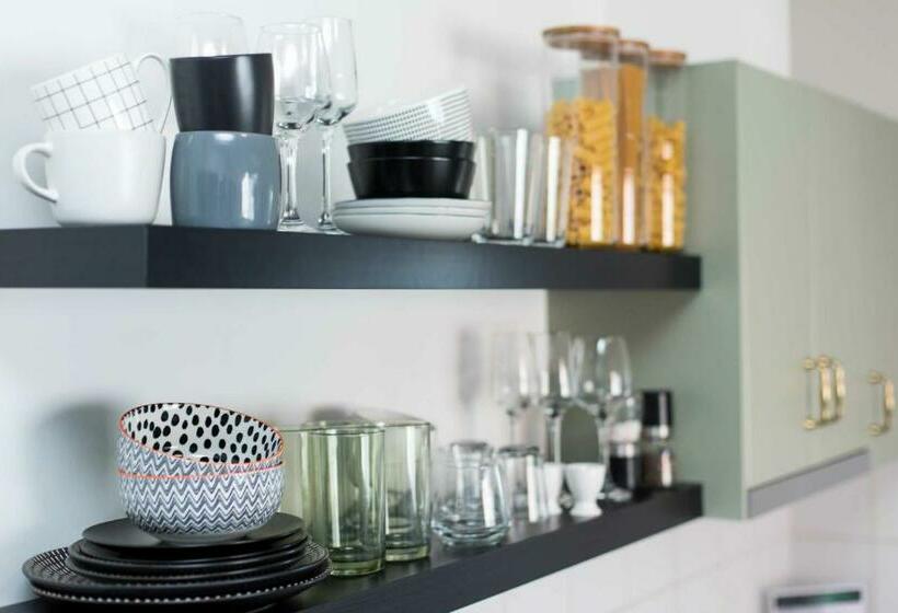 The Baylis Boutique Apartments   Stay On Baylis, Shopping Precinct, Free Parking