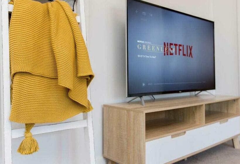 The Baylis Boutique Apartments   Stay On Baylis, Shopping Precinct, Free Parking