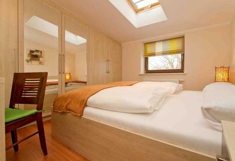 Villa Waldschloss, App 09