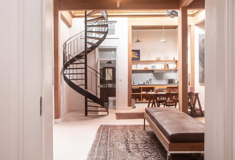 Villa With Rooftop Terrace In Barranco