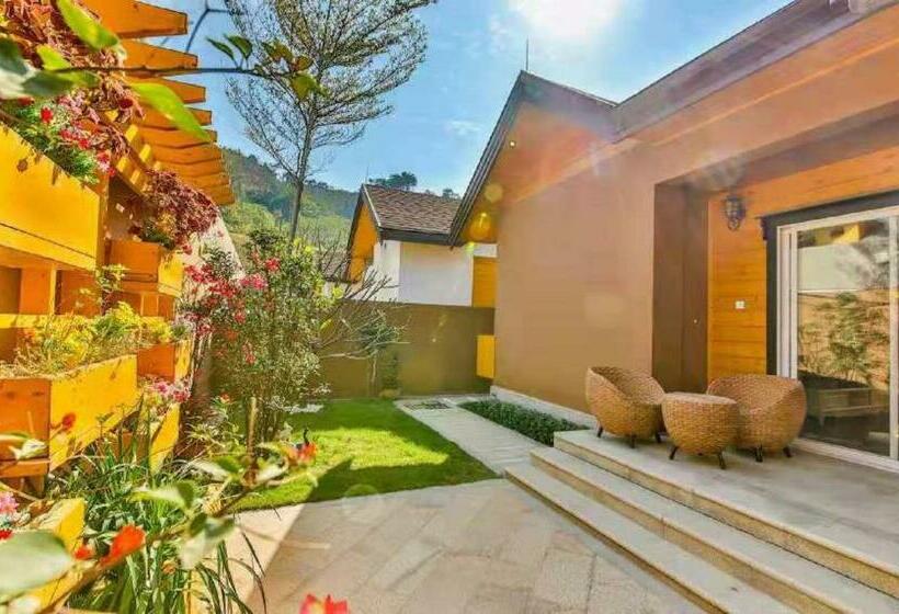 房车雅墅别墅酒店