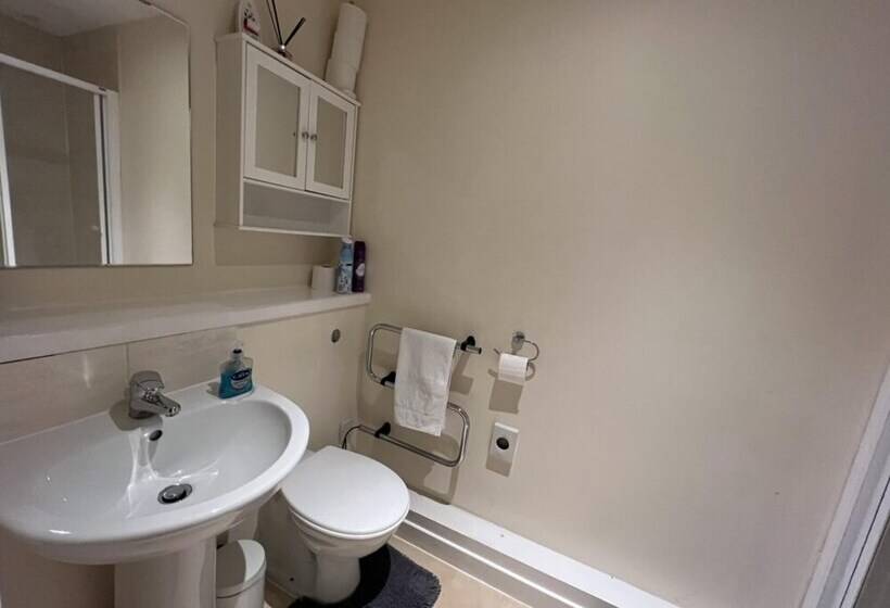 Aberdeen Stay Central 2 Bedrooms Apt No Party