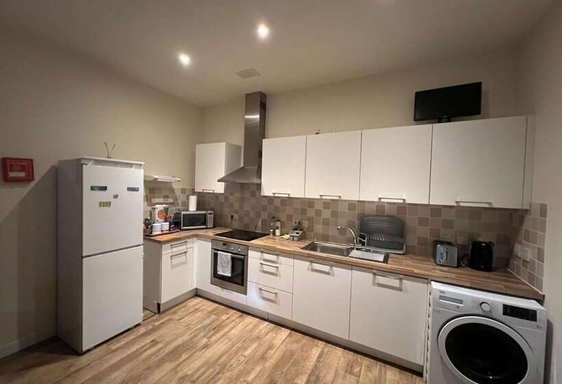 Aberdeen Stay Central 2 Bedrooms Apt No Party