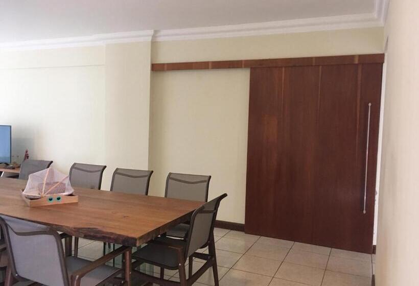Apartamento Amplo E Aconchegante Com Vista Para O Mar