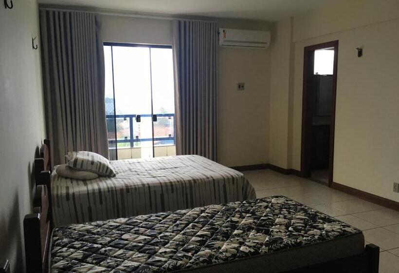 Apartamento Amplo E Aconchegante Com Vista Para O Mar