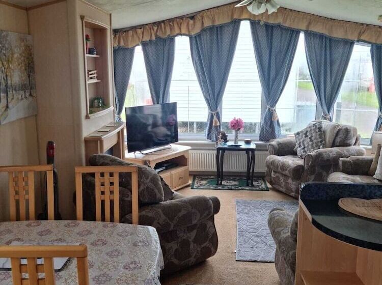 Discover Comfort Home From Home 8 Birth Caravan