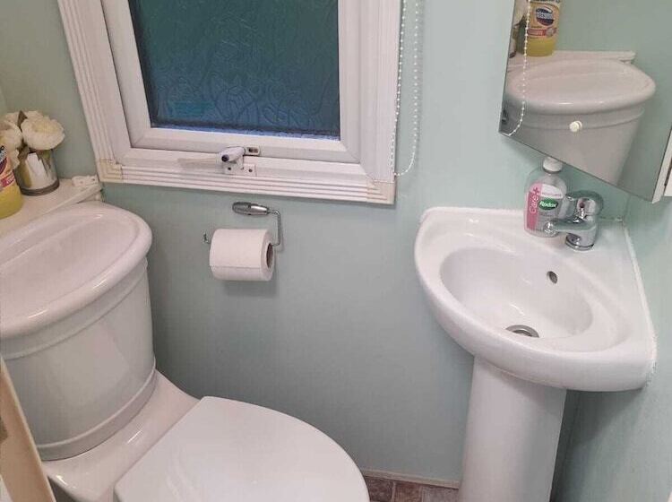 Discover Comfort Home From Home 8 Birth Caravan