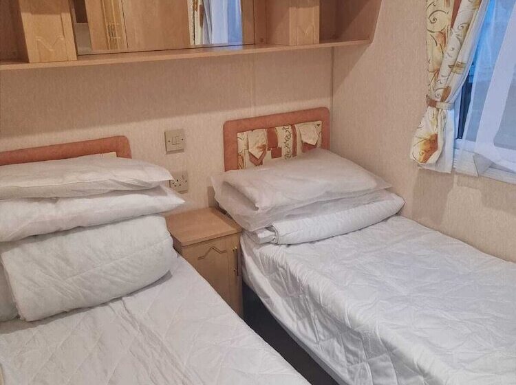 Discover Comfort Home From Home 8 Birth Caravan