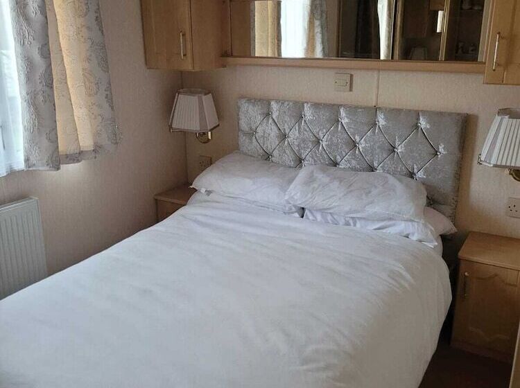 Discover Comfort Home From Home 8 Birth Caravan