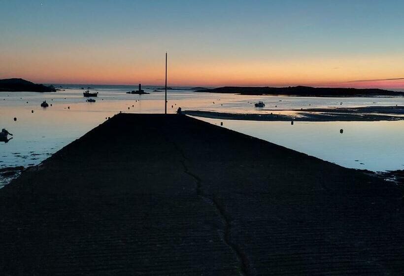 île Grande, Location Maison Saisonnière Chez Dom Et Cathy C