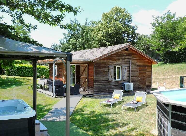 Les Chalets De Barruérot   Jacuzzi Spa Privatif   Chalet Mélèze