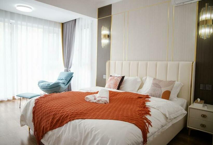 Locals Apartment House 02