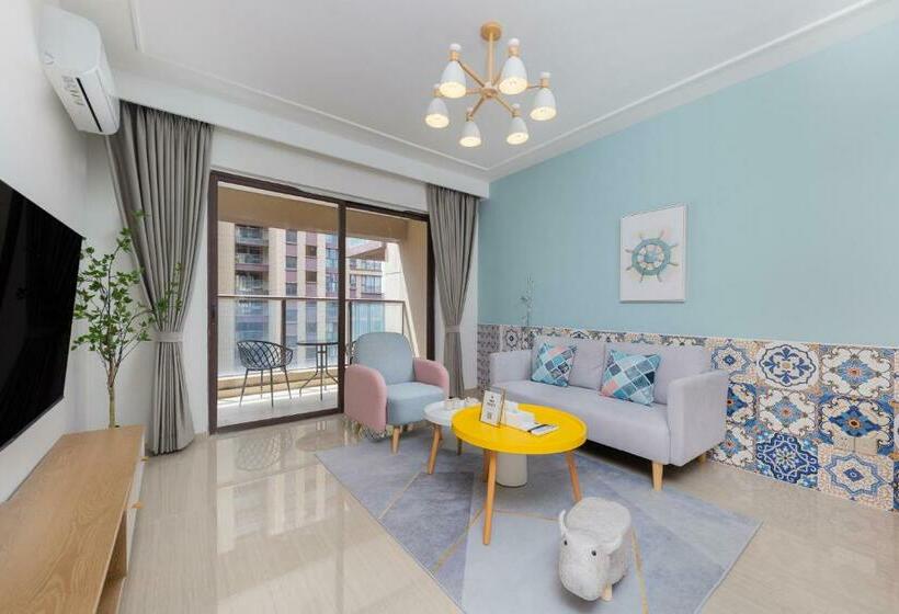 Locals Apartment House 05