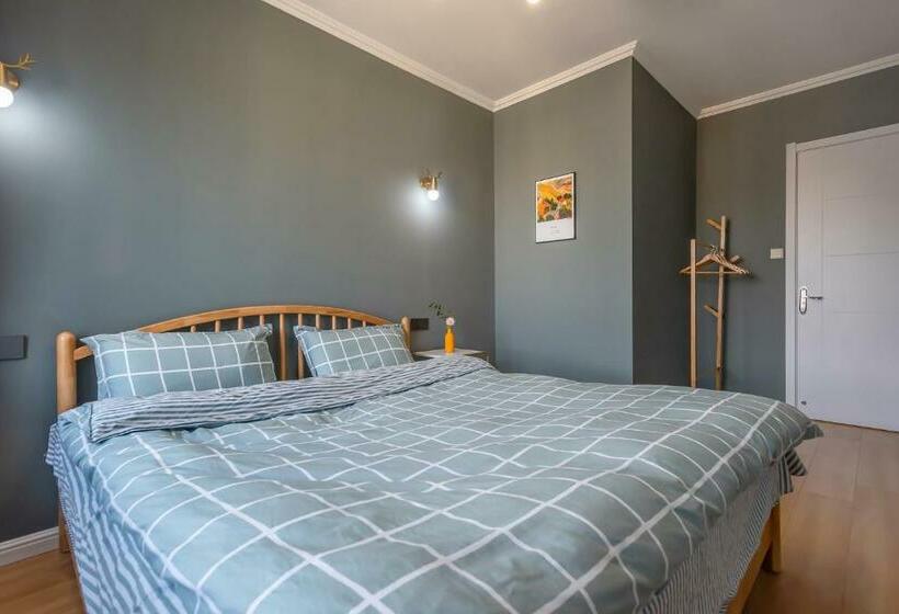 Locals Apartment House 50