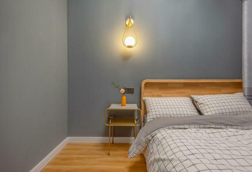 Locals Apartment House 50