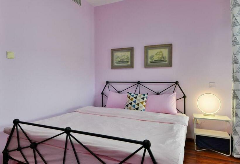 Locals Apartment House 90