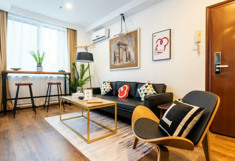 Locals Apartment Inn 05