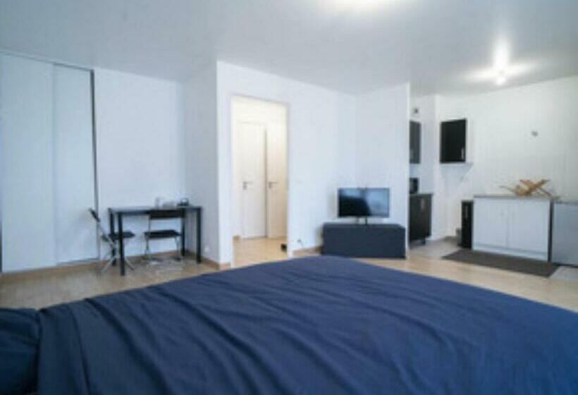 Lovely 1 Bedroom Unit With Free Parking On Premise